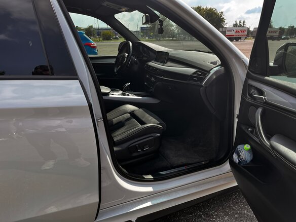 2018 BMW X5 30d III (F15), белый, 5000000 рублей - вид 14