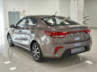 2018 Kia Rio IV, серый, 1376000 рублей, вид 4