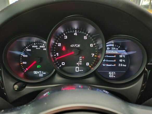 2016 Porsche Macan GTS I, красный, 3300000 рублей - вид 16