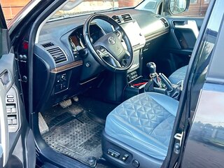 2021 Toyota Land Cruiser Prado 150 Series Рестайлинг 3, чёрный, 6111111 рублей, вид 5