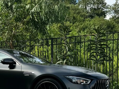 2020 Mercedes-Benz AMG GT 4-Door Coupe 43 I, серый, 8100000 рублей, вид 2
