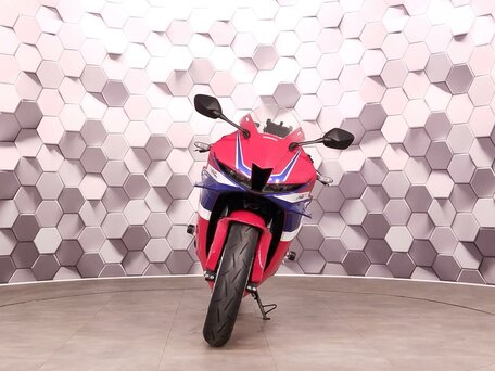 2024 Honda CBR 600RR, красный, 1485000 рублей, вид 5