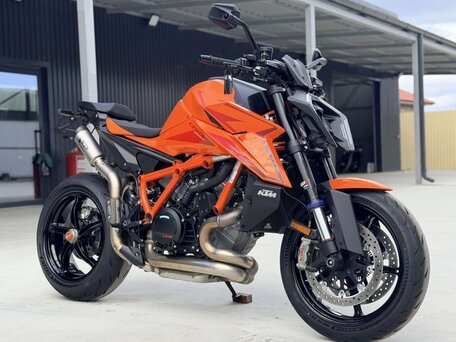 2024 KTM 1390 Super Duke R Evo, оранжевый, 1999999 рублей, вид 1