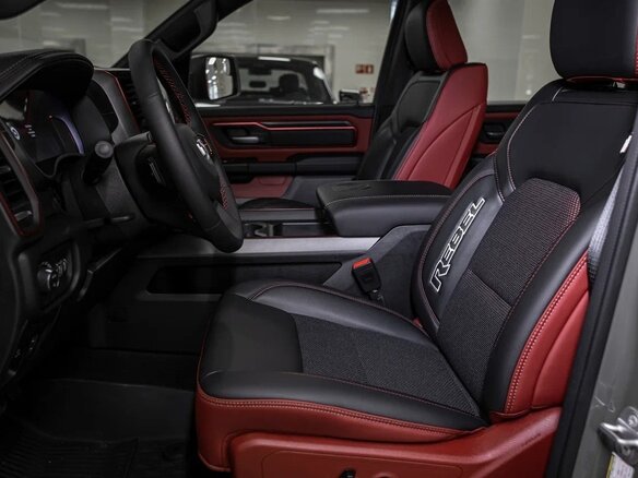 2025 Ram 1500 Crew Cab V Рестайлинг, зелёный, 8490000 рублей - вид 14