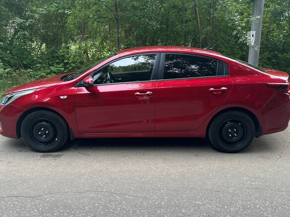 2018 Kia Rio IV, красный, 1300000 рублей - вид 5