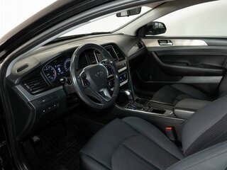 2017 Hyundai Sonata VII (LF) Рестайлинг, чёрный, 1898000 рублей, вид 5