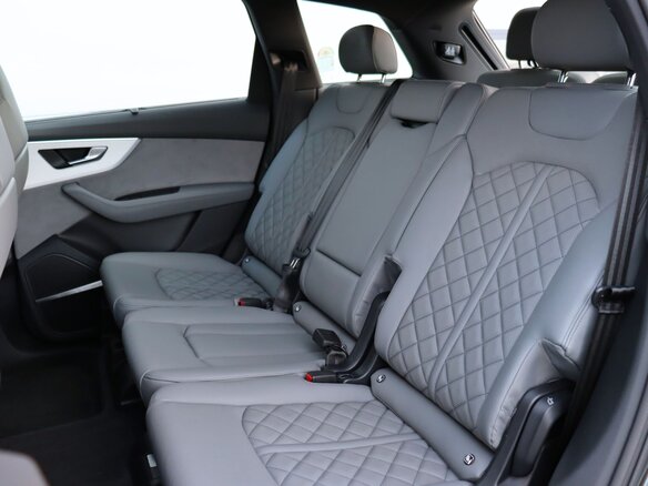 2025 Audi Q7 50 TDI II (4M) Рестайлинг 2, чёрный - вид 19