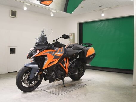 2022 KTM 1290 Super Duke GT, серый, 1560000 рублей, вид 4