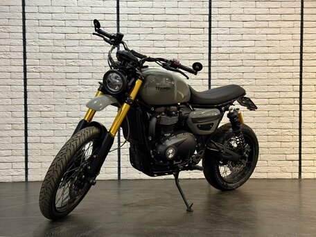 2023 Triumph Scrambler, серый, 1650000 рублей, вид 3