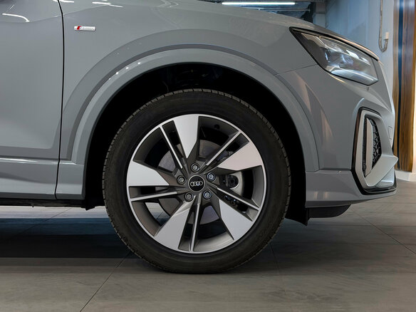 2026 Audi Q2 L 35 TFSI I Рестайлинг, серый, 3550000 рублей - вид 24