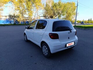 2004 Toyota Vitz I (P10), белый, 287000 рублей, вид 4