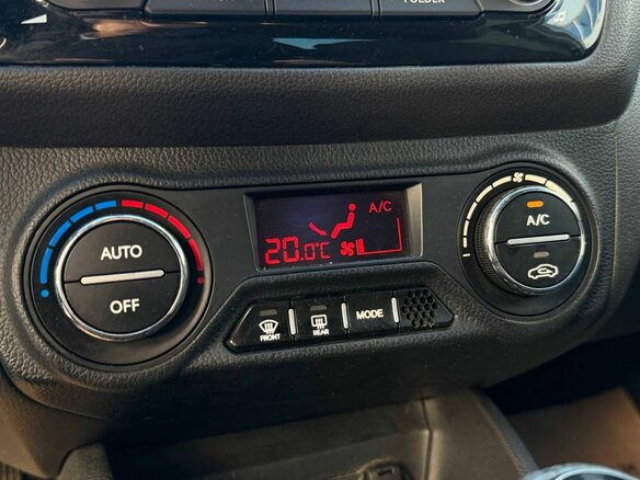 2011 Kia Rio 4-speed III, белый, 576000 рублей - вид 12