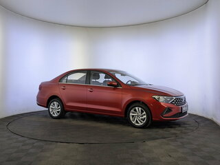 2023 Jetta VA3, красный, 1599000 рублей, вид 2