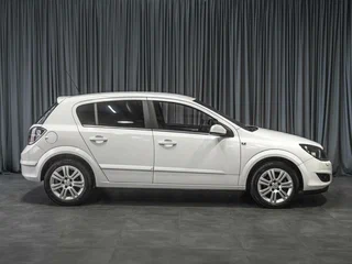 2010 Opel Astra H Рестайлинг, белый, 539000 рублей, вид 5