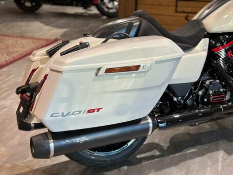 2024 Harley-Davidson CVO Road Glide ST, бежевый, 4900000 рублей, вид 4