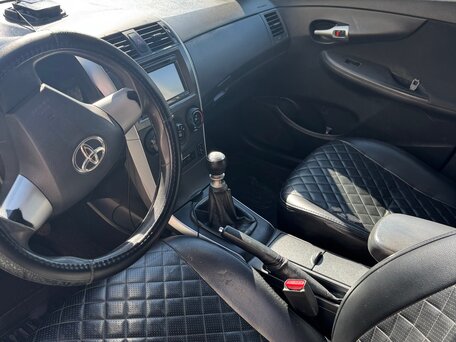 2012 Toyota Corolla X (E140, E150) Рестайлинг, белый, вид 5