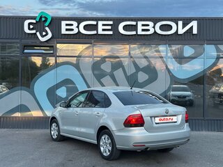 2013 Volkswagen Polo V, серебристый, 790000 рублей, вид 3