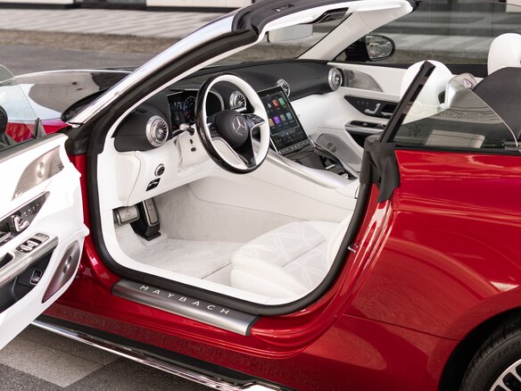 2026 Mercedes-Benz Maybach SL SL 680, пурпурный, 33990000 рублей - вид 17