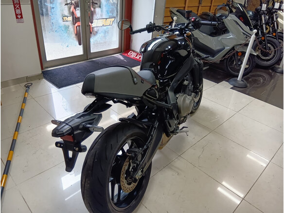 2023 Yamaha XSR900, чёрный, 1065000 рублей - вид 30