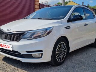 2016 Kia Rio III Рестайлинг, белый, 790000 рублей, вид 3