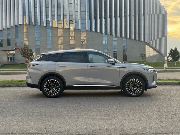 2024 Exeed RX, серый, 2929000 рублей - вид 3