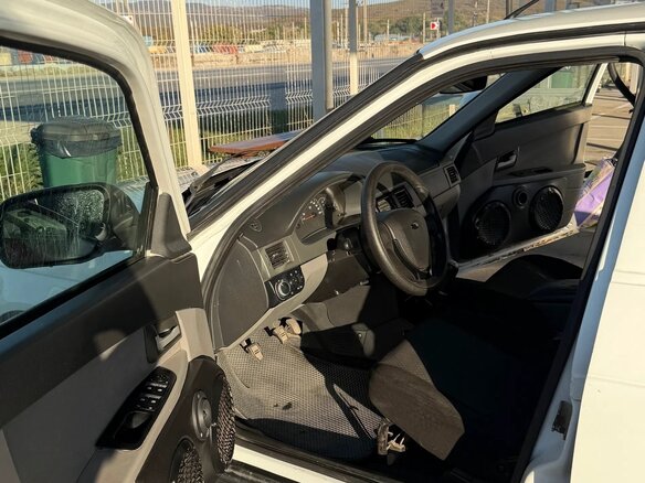 2010 Lada (ВАЗ) Priora I, белый, 350000 рублей - вид 5