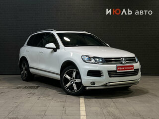 2012 Volkswagen Touareg II, белый, 2000000 рублей, вид 3