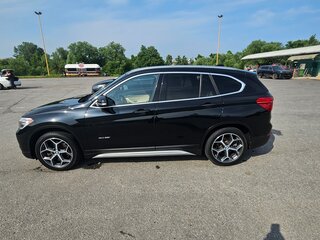 2018 BMW X1 28i xDrive II (F48), чёрный, 2800000 рублей, вид 4