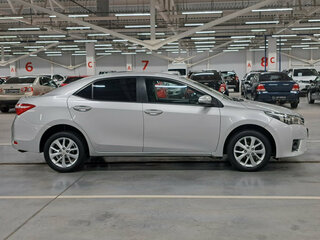 2014 Toyota Corolla XI (E160, E170, E180), серебристый, 1419000 рублей, вид 4