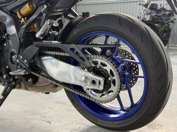 2024 Yamaha MT-09 (FZ-09), синий - вид 14