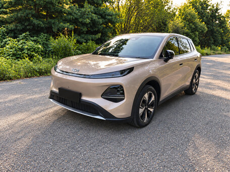 2026 Changan Qiyuan Q05 51.9 kWh II, бежевый, 2310000 рублей, вид 3