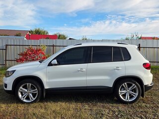2016 Volkswagen Tiguan Euro 6 I Рестайлинг, белый, 1850000 рублей, вид 2