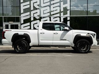 2022 Toyota Tundra Double Cab III, белый, 7100000 рублей, вид 5