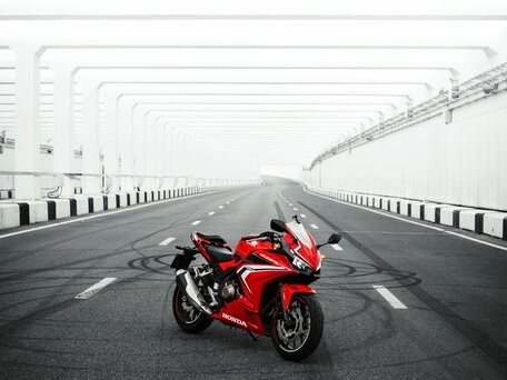 2021 Honda CBR 400R, красный, 630000 рублей, вид 4