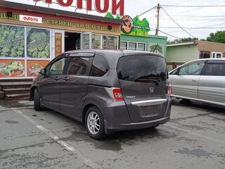 2014 Honda Freed I Рестайлинг 2, серый, 1050000 рублей, вид 3