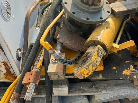 2006 JCB 4CX, жёлтый, 2000000 рублей, вид 2
