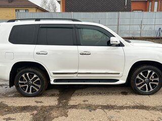 2014 Toyota Land Cruiser 200 Series Рестайлинг 1, белый, 3999999 рублей, вид 3