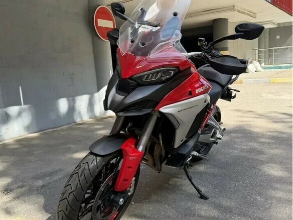 2023 Ducati Multistrada V4, красный, 1400000 рублей - вид 3