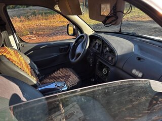 2001 Peugeot Partner I, белый, 299000 рублей, вид 5