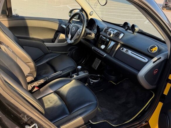 2014 Smart Fortwo II, жёлтый, 1750000 рублей - вид 9