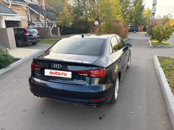 2019 Audi A3 III (8V) Рестайлинг, синий, 1650000 рублей - вид 6