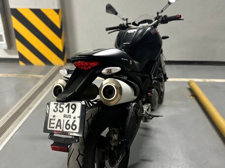 2011 Ducati Monster 696, чёрный, 550000 рублей, вид 2