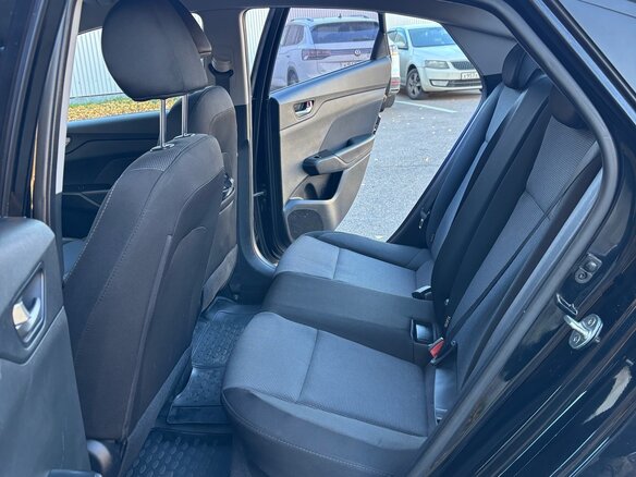 2018 Hyundai Solaris II, чёрный, 1350000 рублей - вид 14