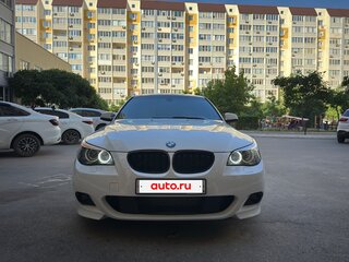 2009 BMW 5 серии 520d V (E60/E61) Рестайлинг, белый, 1490000 рублей, вид 3