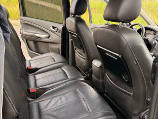 2011 Ford Galaxy II Рестайлинг, чёрный, 870000 рублей, вид 2
