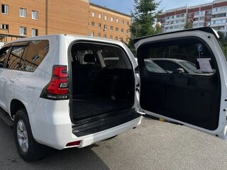 2018 Toyota Land Cruiser Prado 150 Series Рестайлинг 2, белый, 5000000 рублей, вид 5