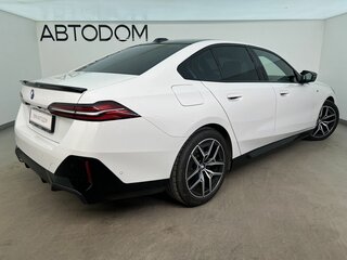 2023 BMW 5 серии 520i VIII (G60/G61/G68), белый, 5990000 рублей, вид 2