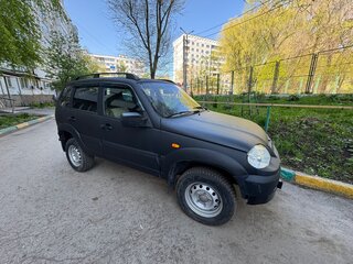 2009 Chevrolet Niva I Рестайлинг, чёрный, 410000 рублей, вид 2