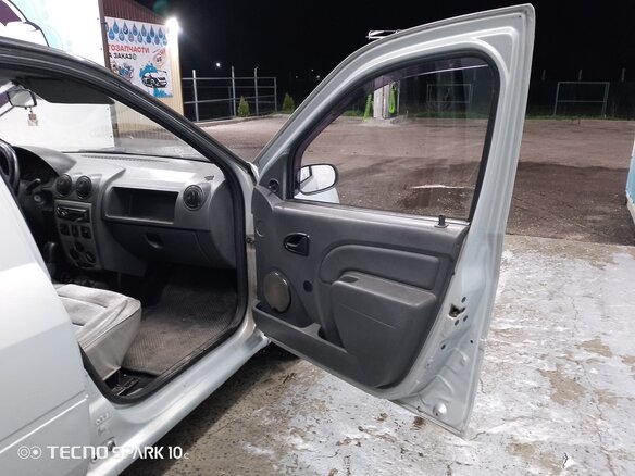 2009 Renault Logan I, серый, 375000 рублей - вид 5