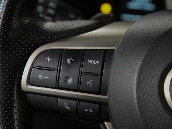 2019 Lexus RX 300 IV Рестайлинг, белый, 5200000 рублей - вид 17